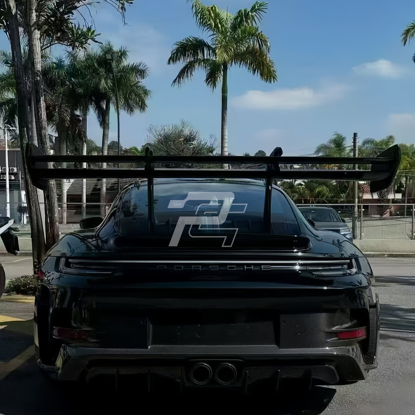 Dry Carbon Fiber Rear Bumper Center with Side Fins – Porsche 992.1 GT3 RS