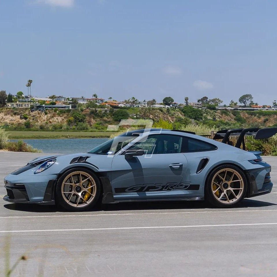 Dry Carbon Fiber Side Skirts with Aero Flaps – Porsche 992.1 GT3 RS