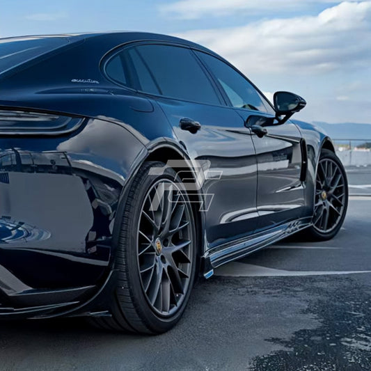 P Style Dry Carbon Fiber Side Skirt - Porsche Panamera 971