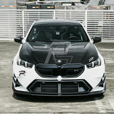 SQ Style Carbon Fiber Vented Front Hood - BMW M5 G90 G99 & 5 Series G60