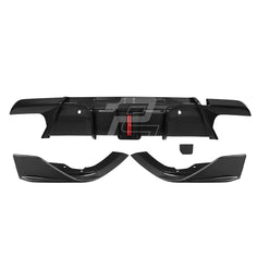 SQ Style Carbon Fiber Diffuser With Brake Light - BMW X6M F96