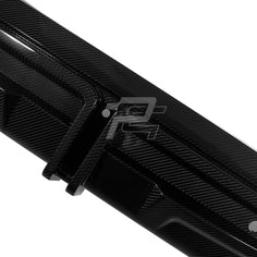 SQ Style Carbon Fiber Diffuser With Brake Light - BMW X5M F95