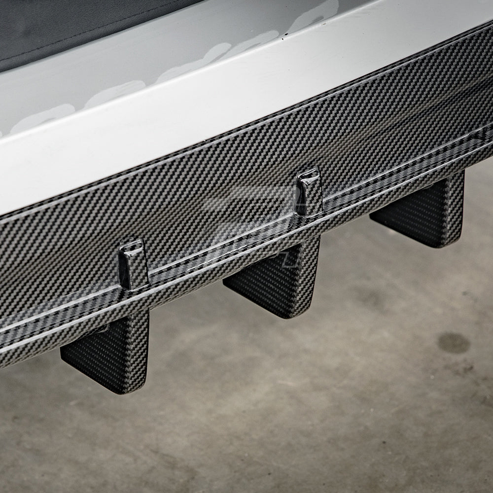 SQ Style Carbon Fiber Diffuser - BMW 8 Series G16