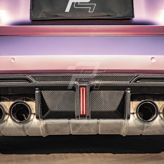 SQ Style Carbon Fiber Rear Diffuser Set With Brake Light V1 - BMW M4 G82 G83
