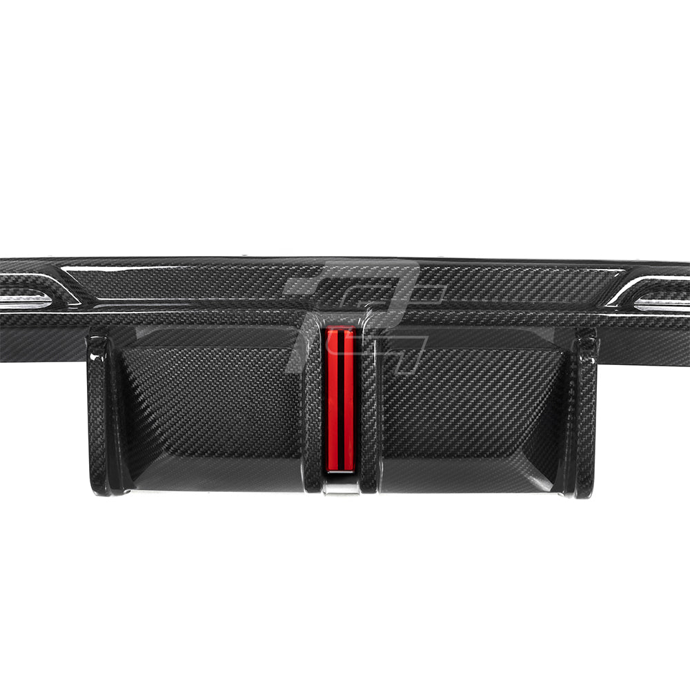 SQ Style Carbon Fiber Rear Diffuser Set With Brake Light V1 - BMW M4 G82 G83