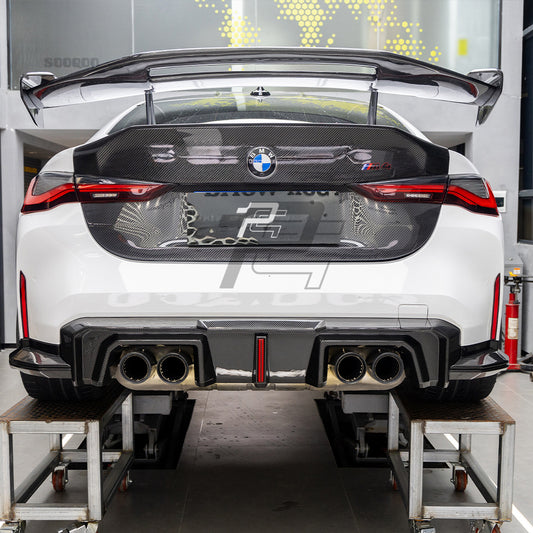 SQ Style Carbon Fiber Rear Diffuser Set With Brake Light V2 - BMW M4 G82 G83