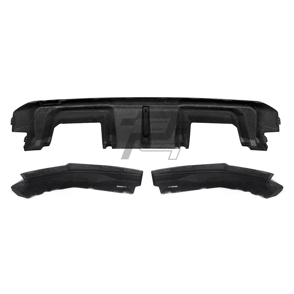 SQ Style Carbon Fiber Rear Diffuser Set With Brake Light V2 - BMW M4 G82 G83