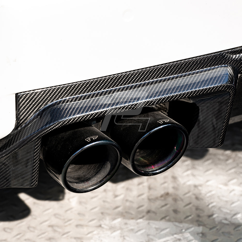SQ Style Carbon Fiber Rear Diffuser With Brake Light V3 - BMW M2 G87