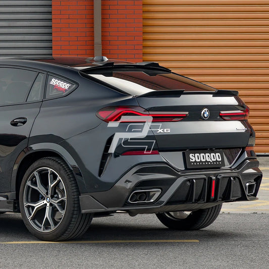 SQ Style Carbon Fiber Rear Diffuser With Brake Light - BMW X6 G06