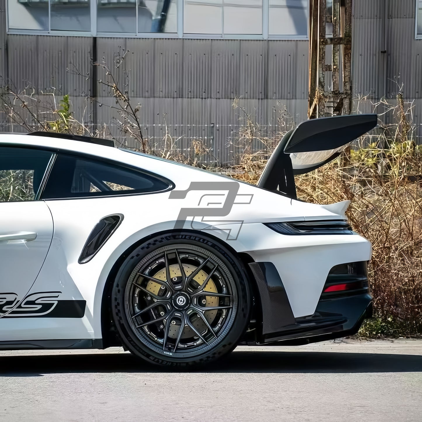 Dry Carbon Fiber Rear Bumper Center with Side Fins – Porsche 992.1 GT3 RS
