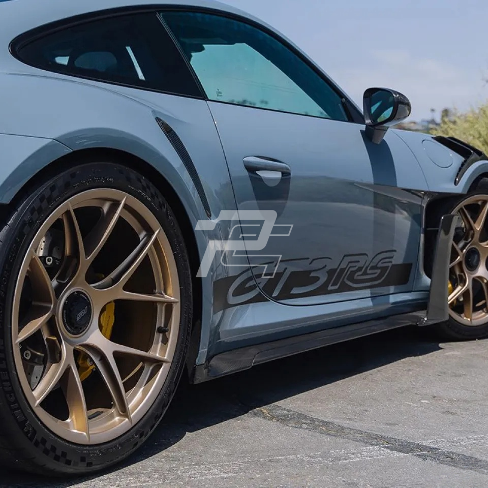 Dry Carbon Fiber Side Skirts with Aero Flaps – Porsche 992.1 GT3 RS