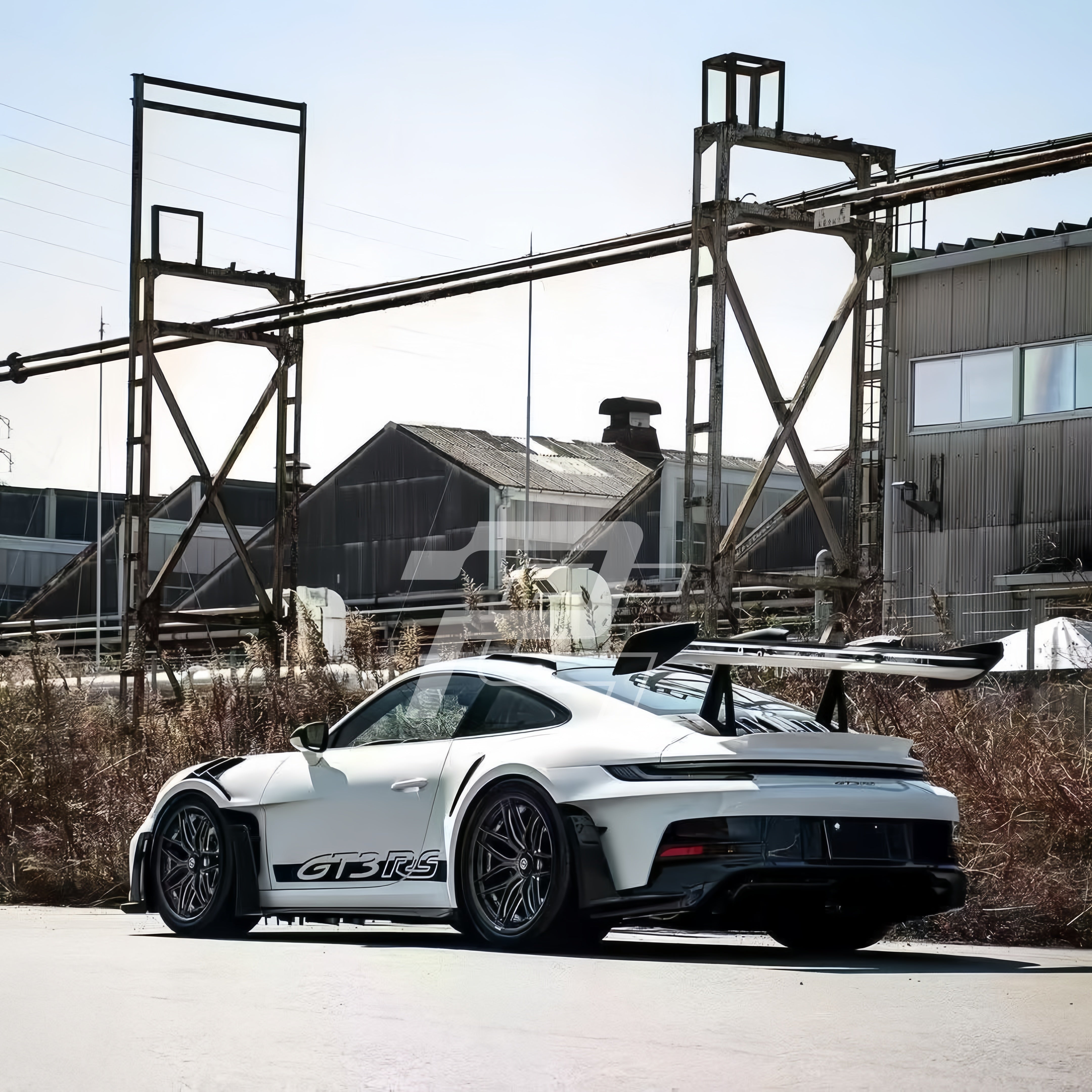 Dry Carbon Fiber Rear Bumper Center with Side Fins – Porsche 992.1 GT3 RS